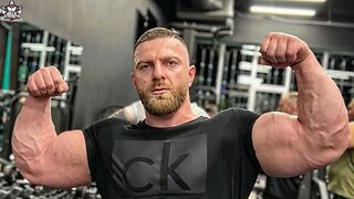 ARMWRESTLERS Training Biceps with CRAZY Weights