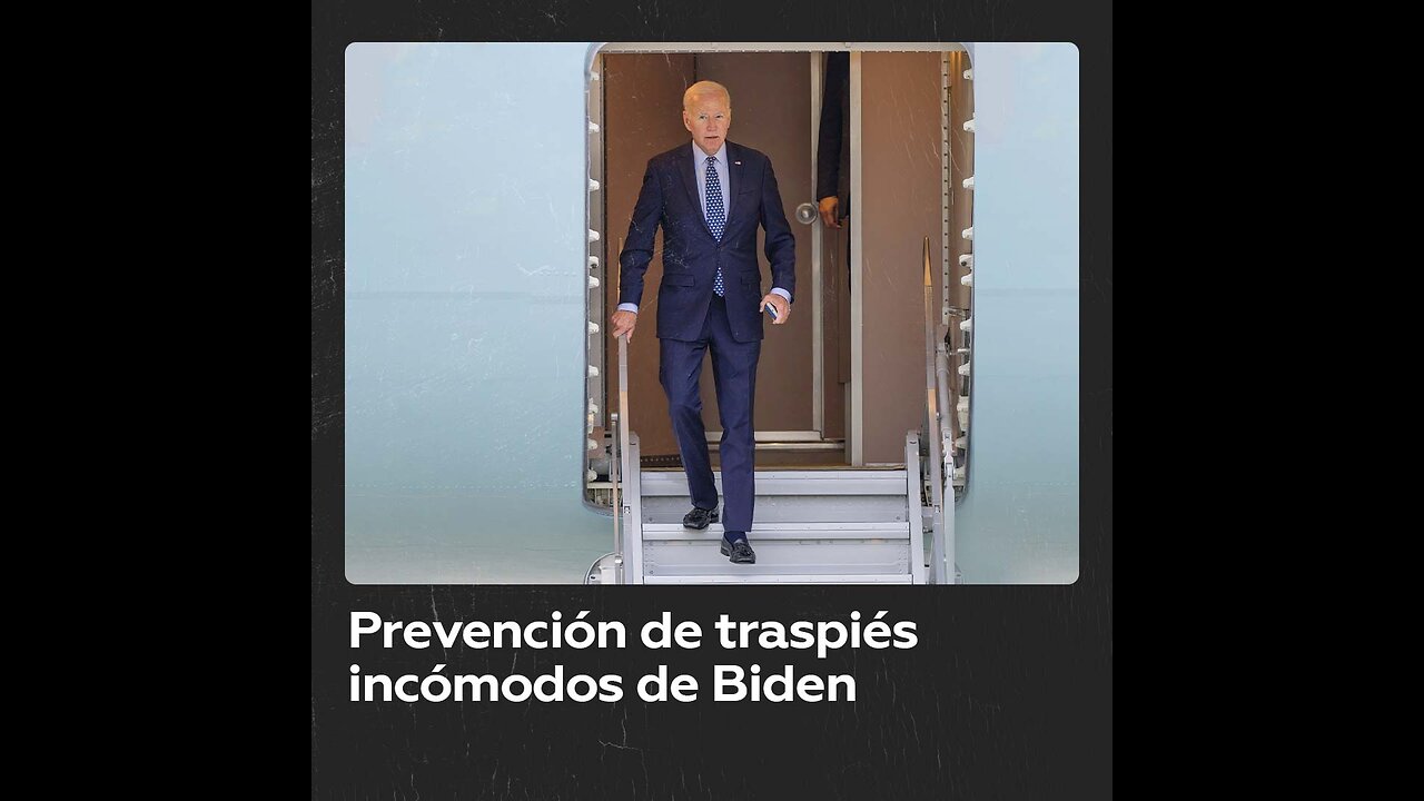 El equipo de Biden toma medidas para evitar que tropiece y caiga en público