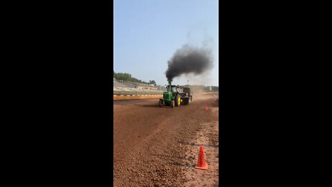 John Deere 4640 pulling