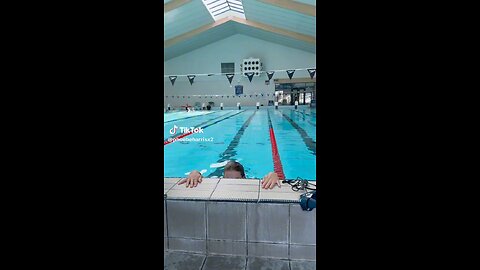 sexy woman in blue bikini 👙