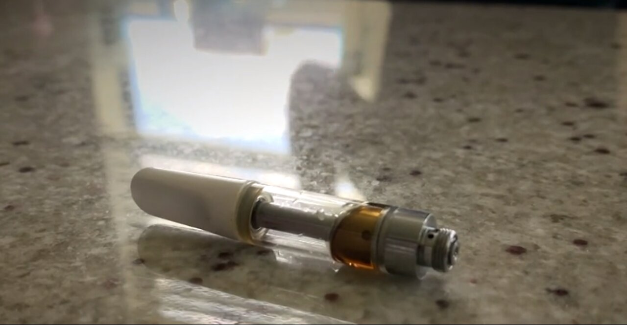 Wellington father discusses dangers of vaping