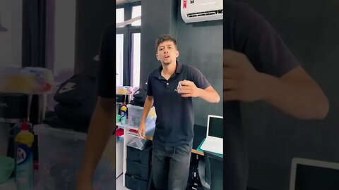 QUEM TU ES ? #memes #viral #rir #fyp #tiktok #kwai #shorts