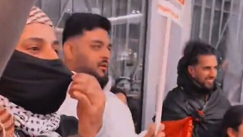 Pro-Hamas Goons Storm Coffee Shop To Intimidate People Into Leaving Because It Has Shops In Israel
