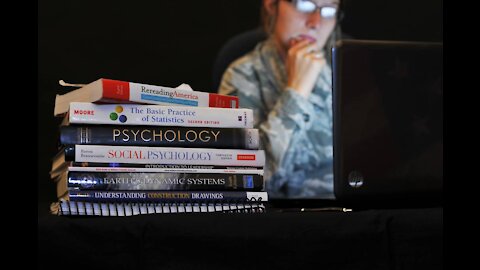 Feds threaten big fines against for-profits schools that dupe troops, veterans