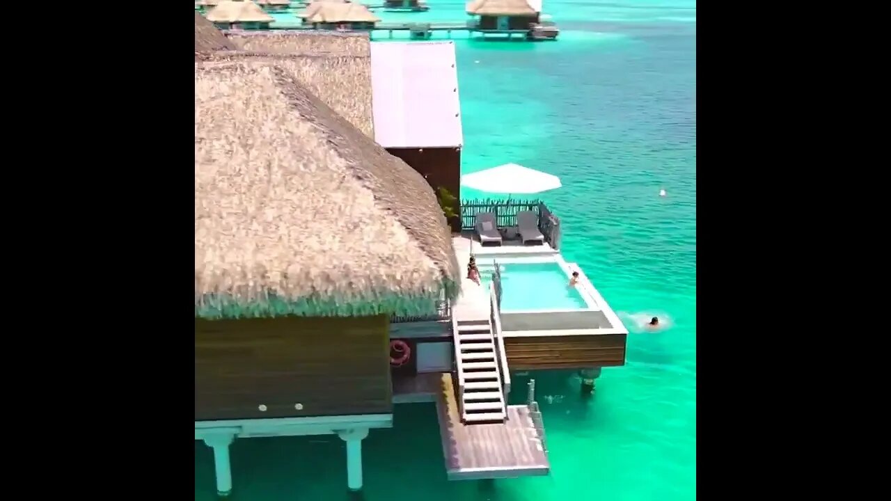 The comfortable villas of the InterContinental Resort Thalasso Bora Bora Hotel 5 *... part 2