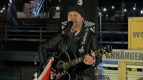 Wolgast - Zum Ende der Versammlung Estéban (Karl) und Stefan 21-02-2023