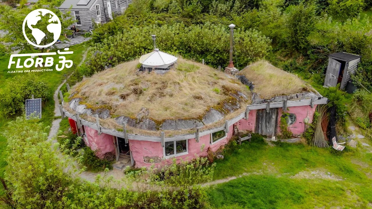 Family Builds Breathtaking SUSTAINABLE NATURAL TINY HOMES