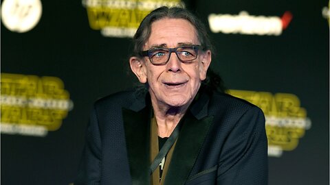 Star Wars Chewbacca Peter Mayhew Dies At 74