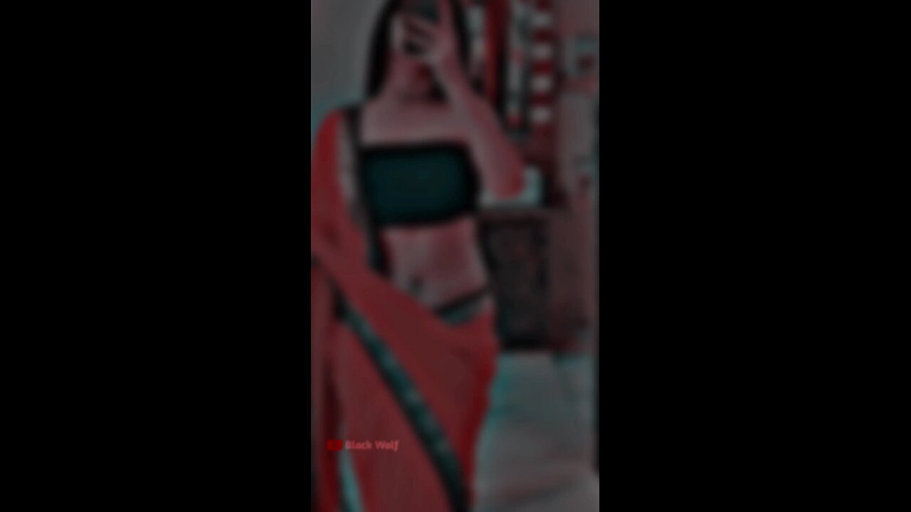 Gulabi Sadi / Girl in Saree / Insta Trend Remix /#shorts #trending #ytshorts #viral