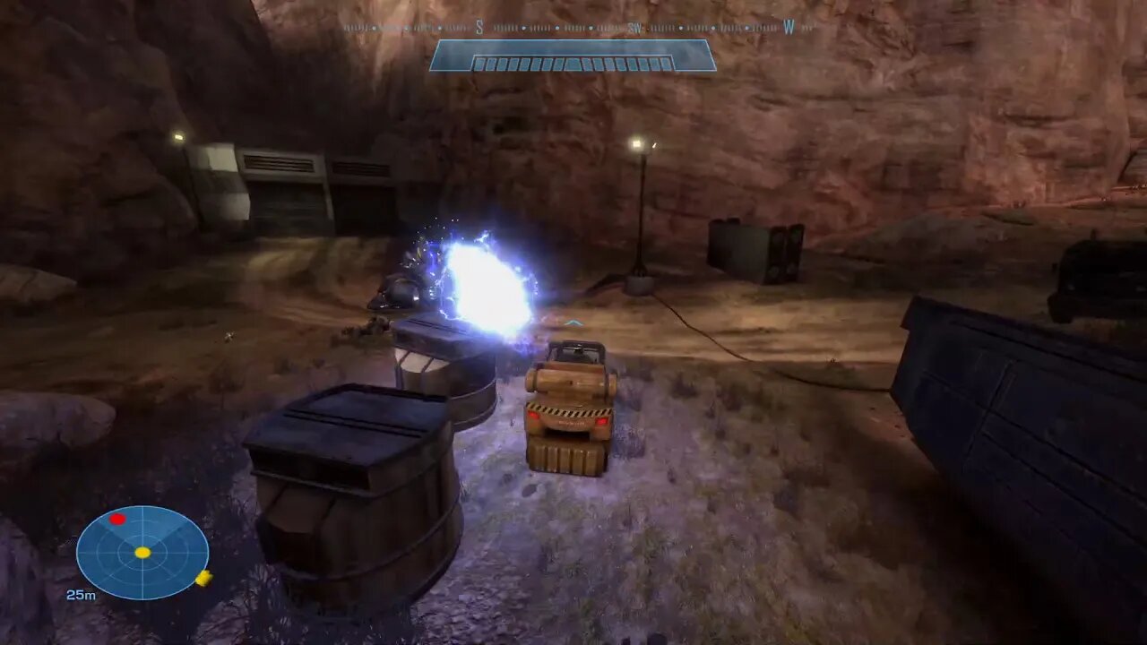Epic Battle Between a Forklift and a Wraith