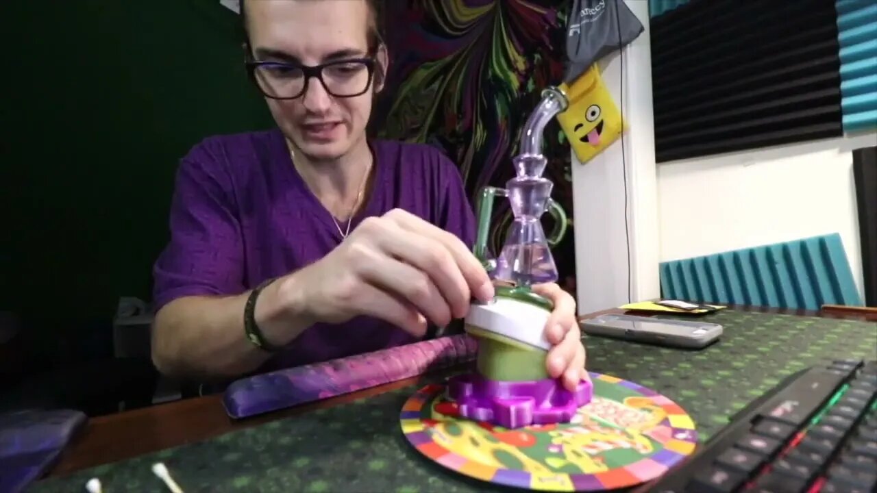 How to Safely Remove The Puffco Peak Atomizer Don't Cut Me Bro