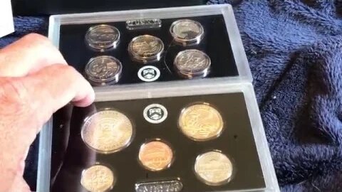 2017 Enhanced Uncirculated Set & Govt Incompetence