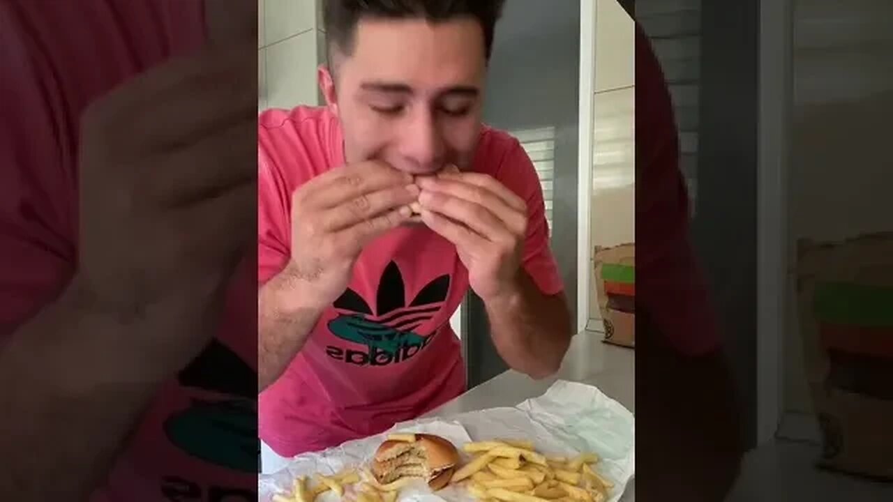 COMBO DE LA MC VS COMBA DE LA BURGER KING #oguritamica #mancaciosul #mancare #mc #burgerking