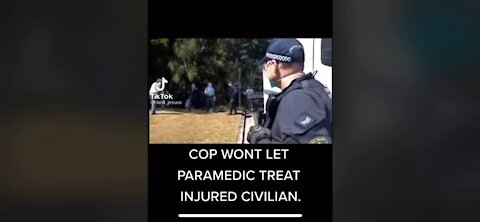 Aussie Cop trying to hide violence against citizen?