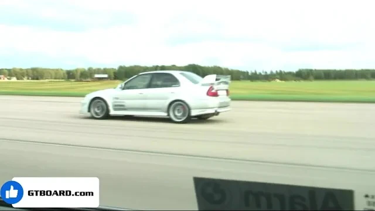 BMW M5 E60 V10 vs tuned Mitsubishi Evo VI