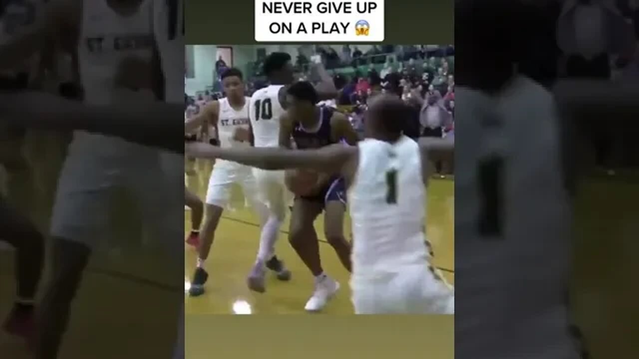 Never give up on a play 👏👏👏!