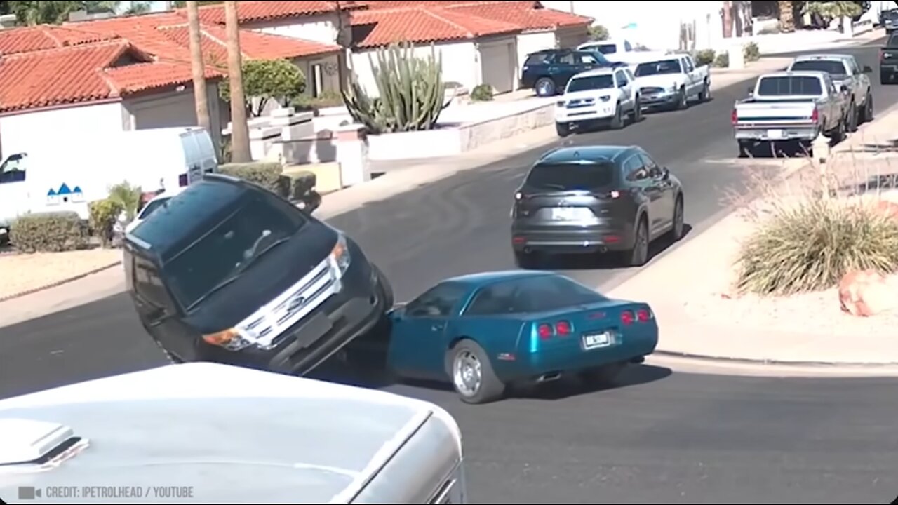 😂 Best CCTV Fails of the Year! - Try Not to Laugh 😂