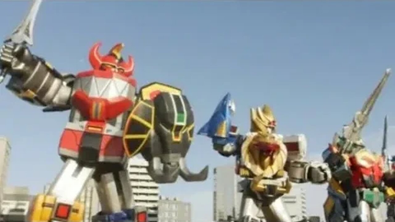 Why Don't The Power Rangers Use Their Zords Right Away In Battle? EXPLAINED! #powerrangers #mmpr