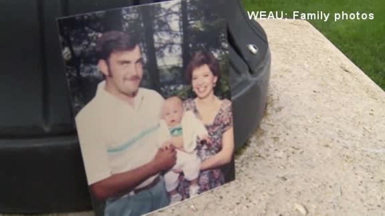 Wisconsin co-workers find out they are father and son