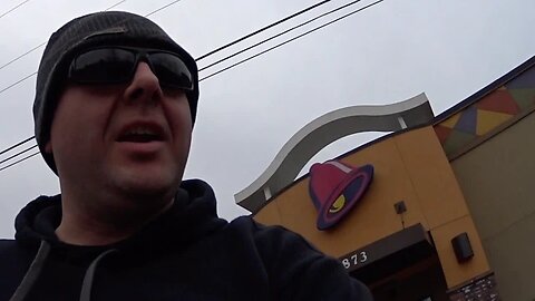 VLOG 185: the naked chalupa