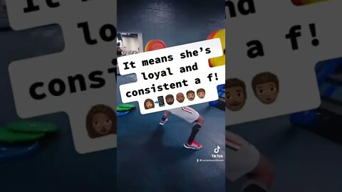 If she has streaks on the snap with multiple guys 👑