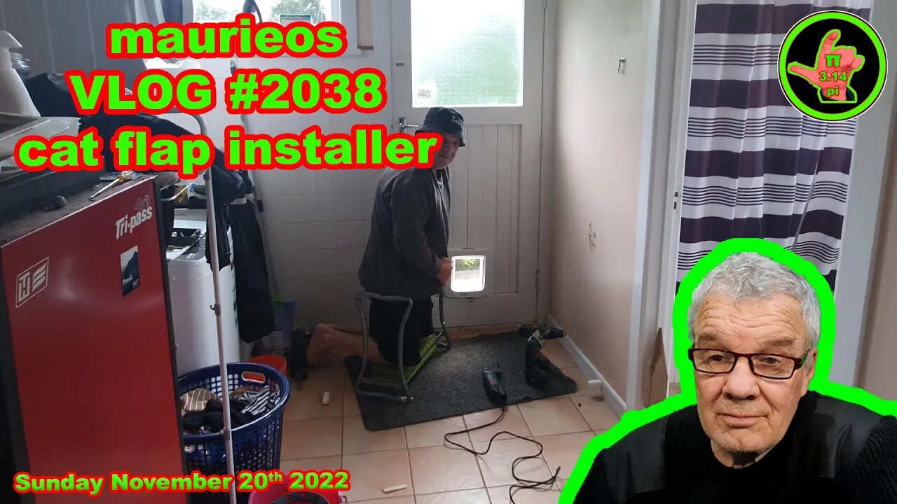 maurieos VLOG #2038 cat flap installer