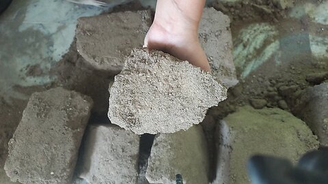 ADMR- Gritty chunks crumbles