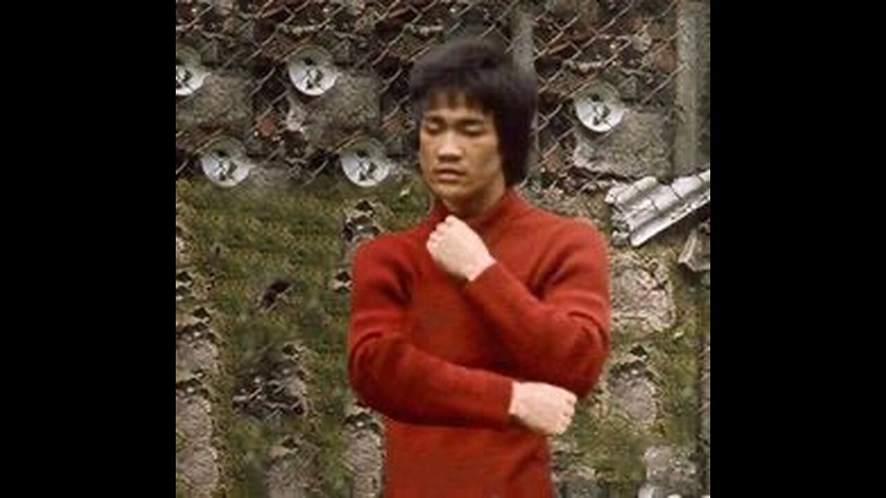 Cross kick Studio Films Bruce Lee Enter the Dragon