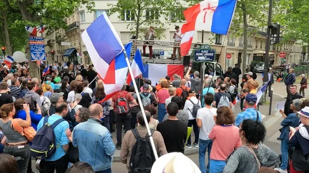 "Effets secondaires, stop à l'Omerta" place de Port Royal à Paris le 27/05/2023 - Discours 1