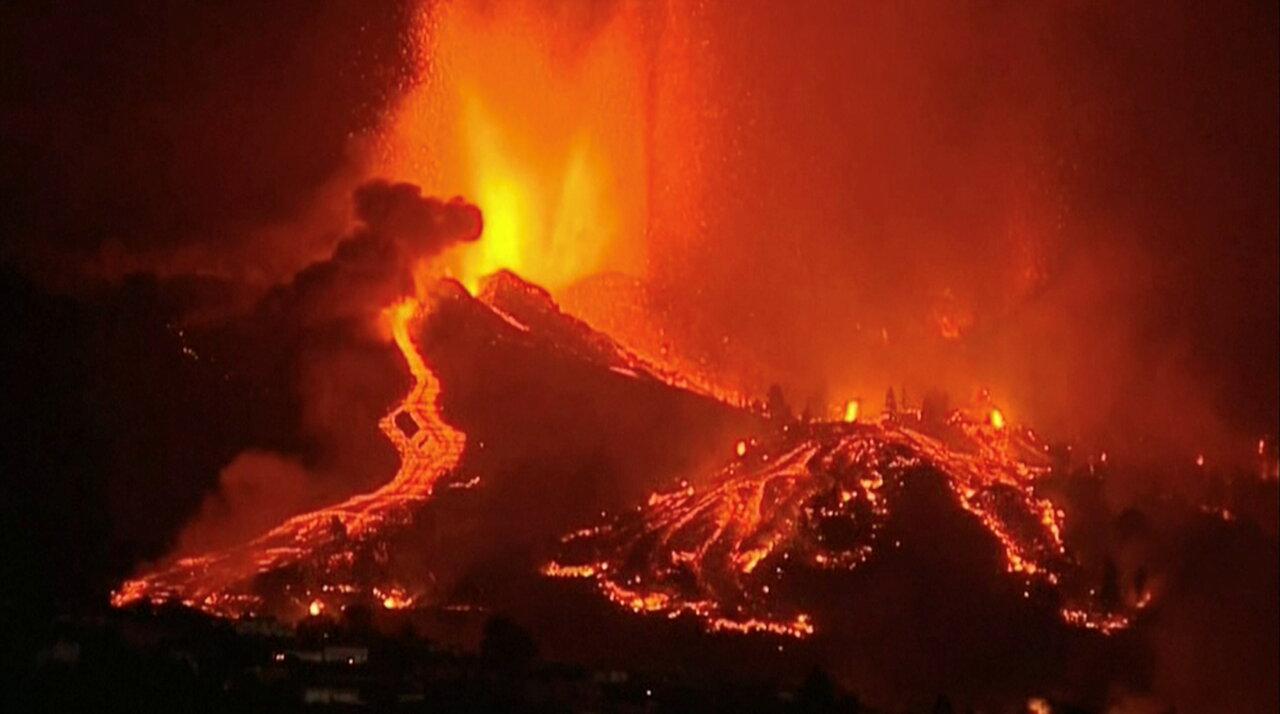 La Palma, Canary Islands: Eruption Update - Predictions and Analysis - Evacuations Ongoing