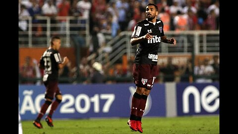 Gol de Gilberto - São Paulo 2 x 2 Chapecoense - Narração de Fausto Favara