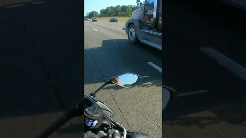 SPEEDEMONZX636 "EVER SLIDE OVER IN YOUR LANE BY SEMI SHOCKWAVE???😳😬😅" #shorts #rider #motorcycle