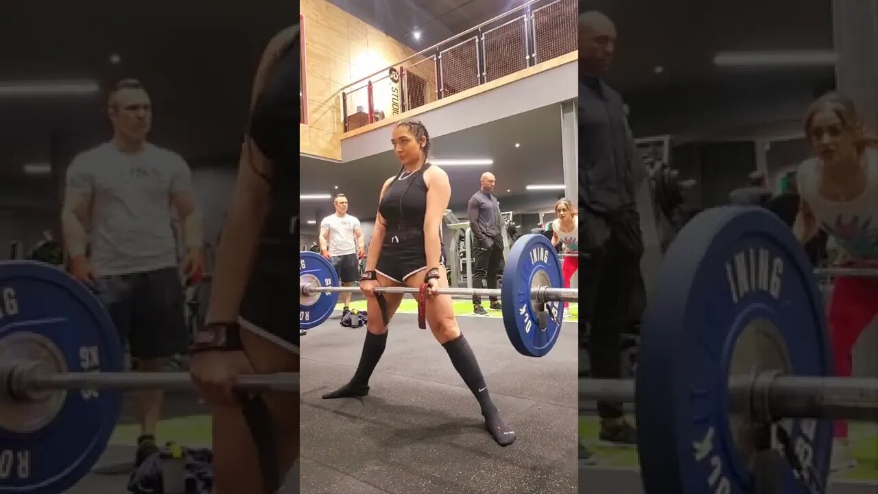 HOW TO GROW A BIG BOOTY FAST IN THE GYM #SHORTS