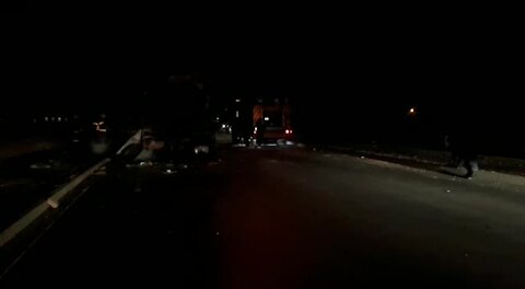 SOUTH AFRICA - Cape Town - Mfuleni buses burnt out(video) (L7S)