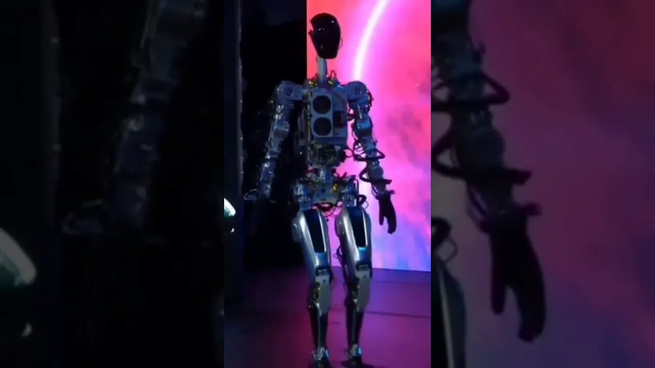 Tesla Robot #tech #shorts #trendingshorts #trending #tesla #robot #techmom