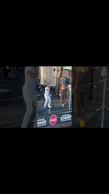 Soulja Boy Bathing Apes 🦍🤔