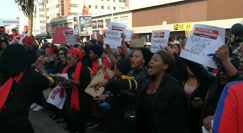 Buffalo City mayor's bodyguard leaves Total Shutdown activists furious (WsL)