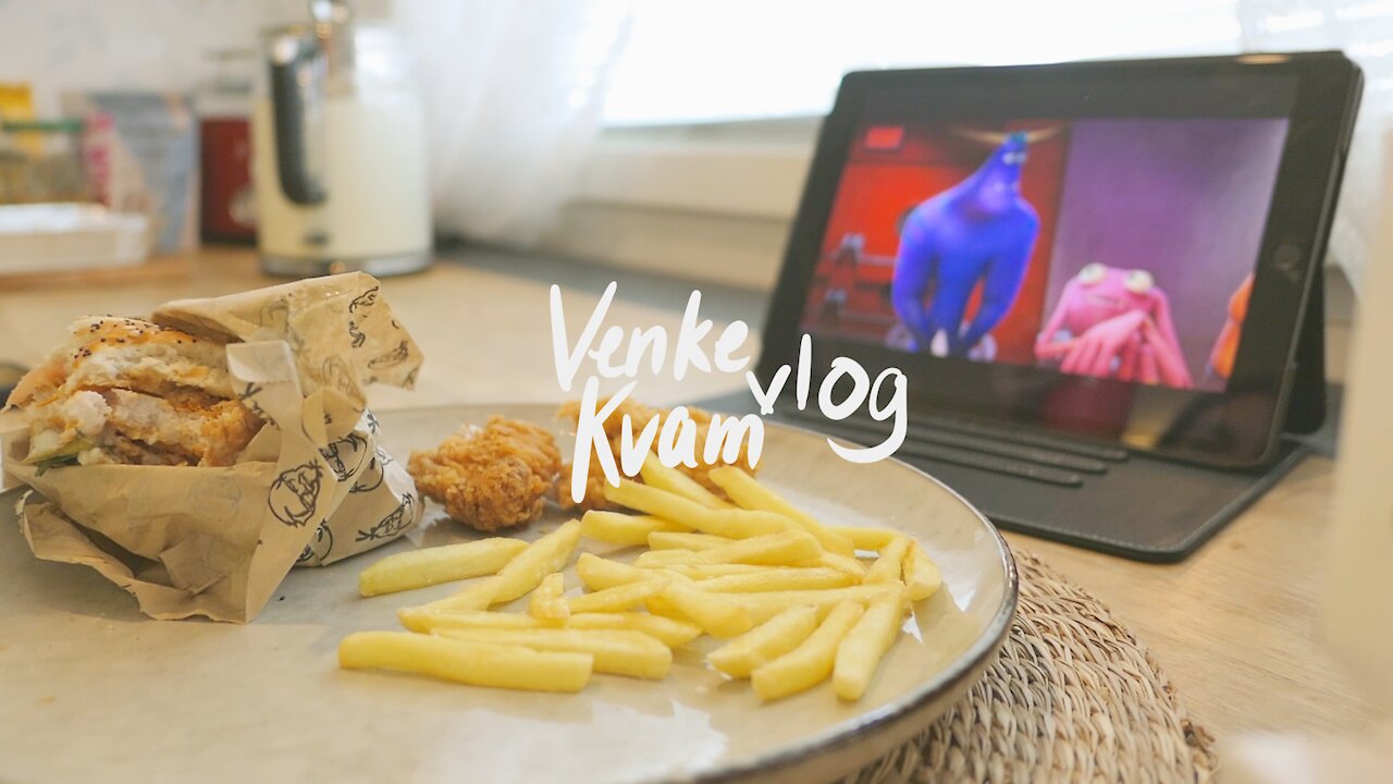 Visuals Diary | Calm Day Alone. Burrata Toast. Baking Brownie as a Therapy. KFC and Disney.