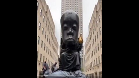 New York City and the Big Headed Status to honor "African Culture"