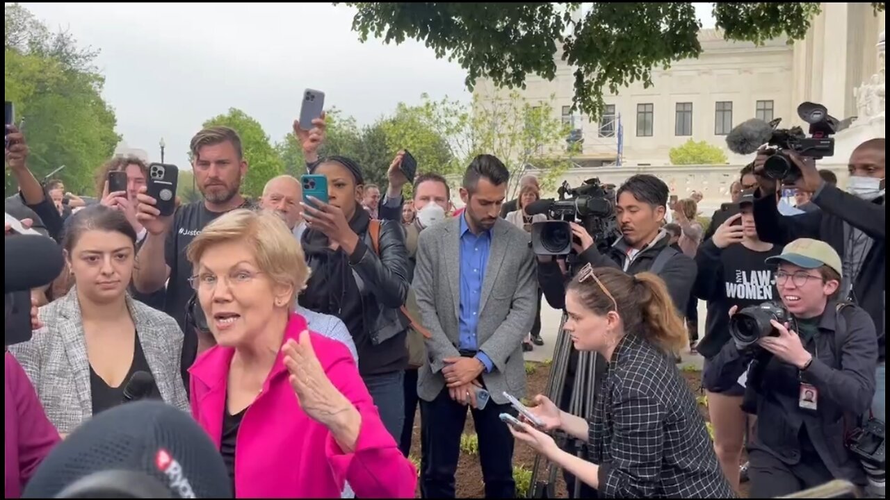 Pro-Life Activist Shouts Down Elizabeth Warren: You're Despicable