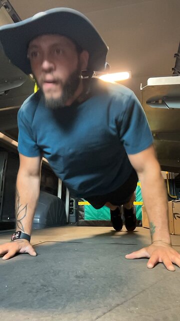 30 PUSH UPS CHECK IN HOW MANY CAN YOU DO