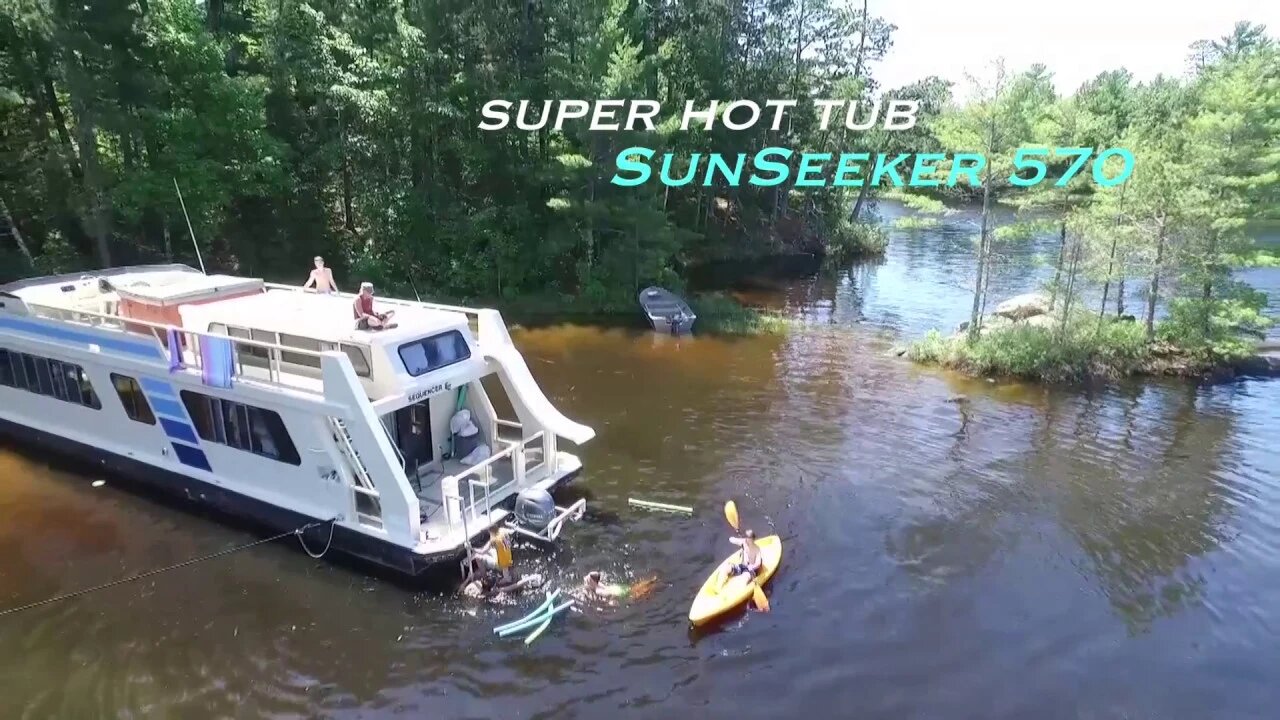 Voyagaire Houseboats Super Hot Tub SunSeeker 570