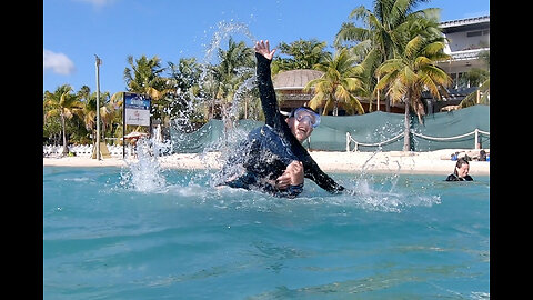 Crazy at the Beach - Roatan 2023