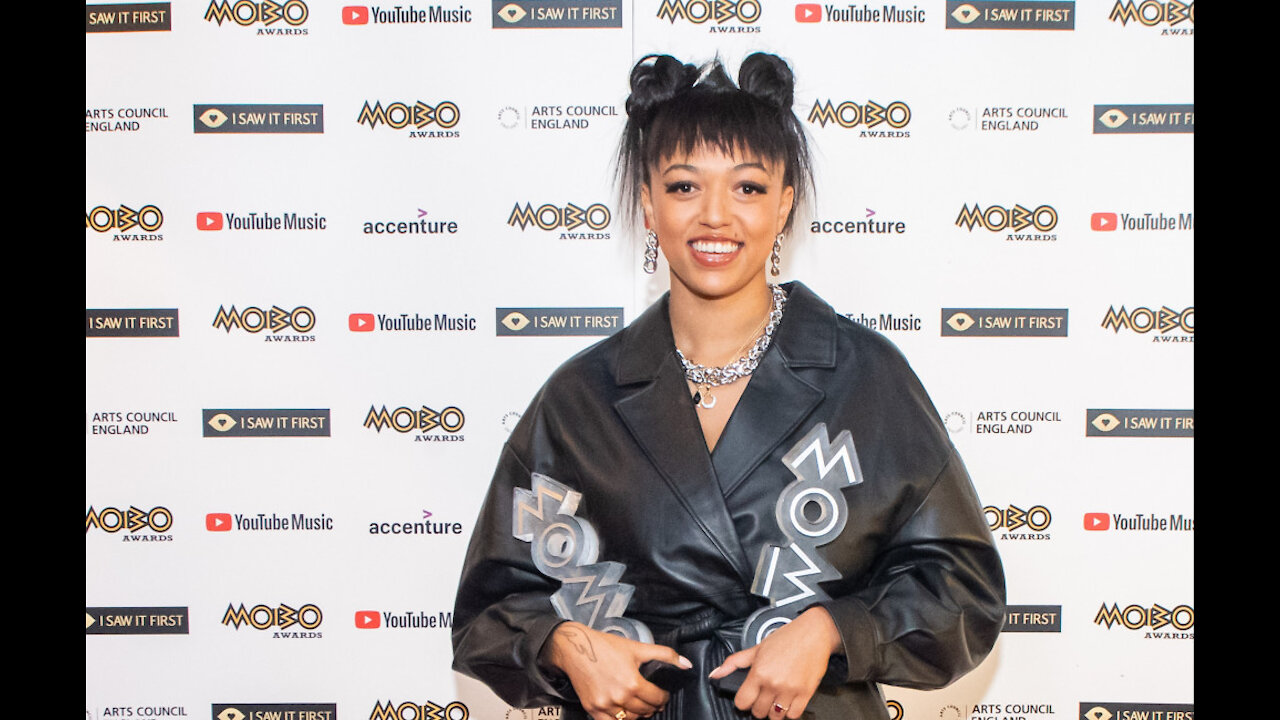 Nines and Mahalia win big at the 2020 MOBO Awards