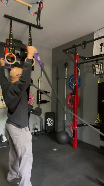 Crossover Symmetry Shoulder Warm Up Exercises | Shredded Dad