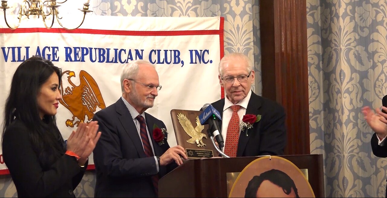 Morton Klein, keynote speaker and recipient of "Light Unto the Nations" award