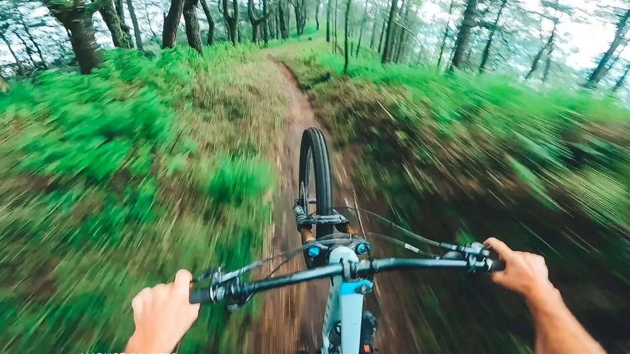 RIDING SINGLETRACK HEAVEN IN BALI, INDONESIA!