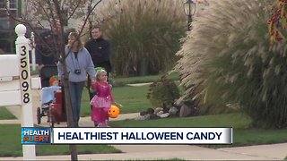 Ask Dr. Nandi: Nutritionists rank Halloween candy from better to worst