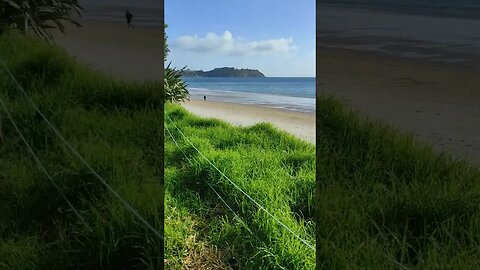 Onetangi beach