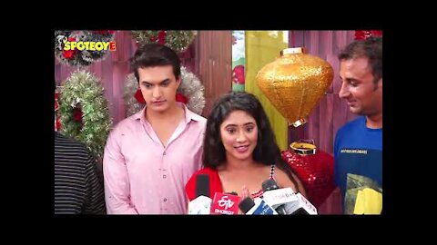 Mohsin Khan, Shivangi Joshi and cast of Yeh Rishta Kya Kehlata Hai celebrate 1200 episodes